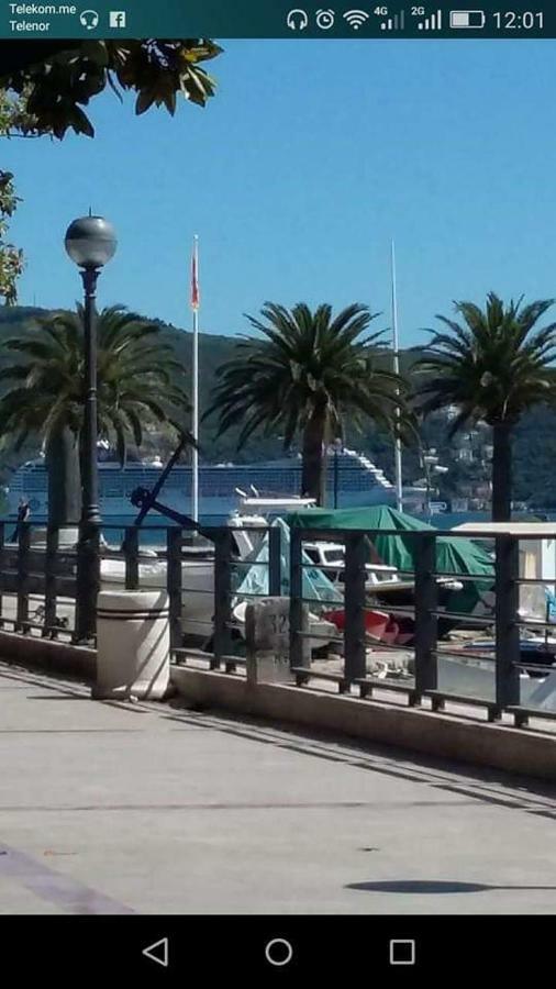 Apartmani Skver Sanja Herceg Novi Bilik gambar